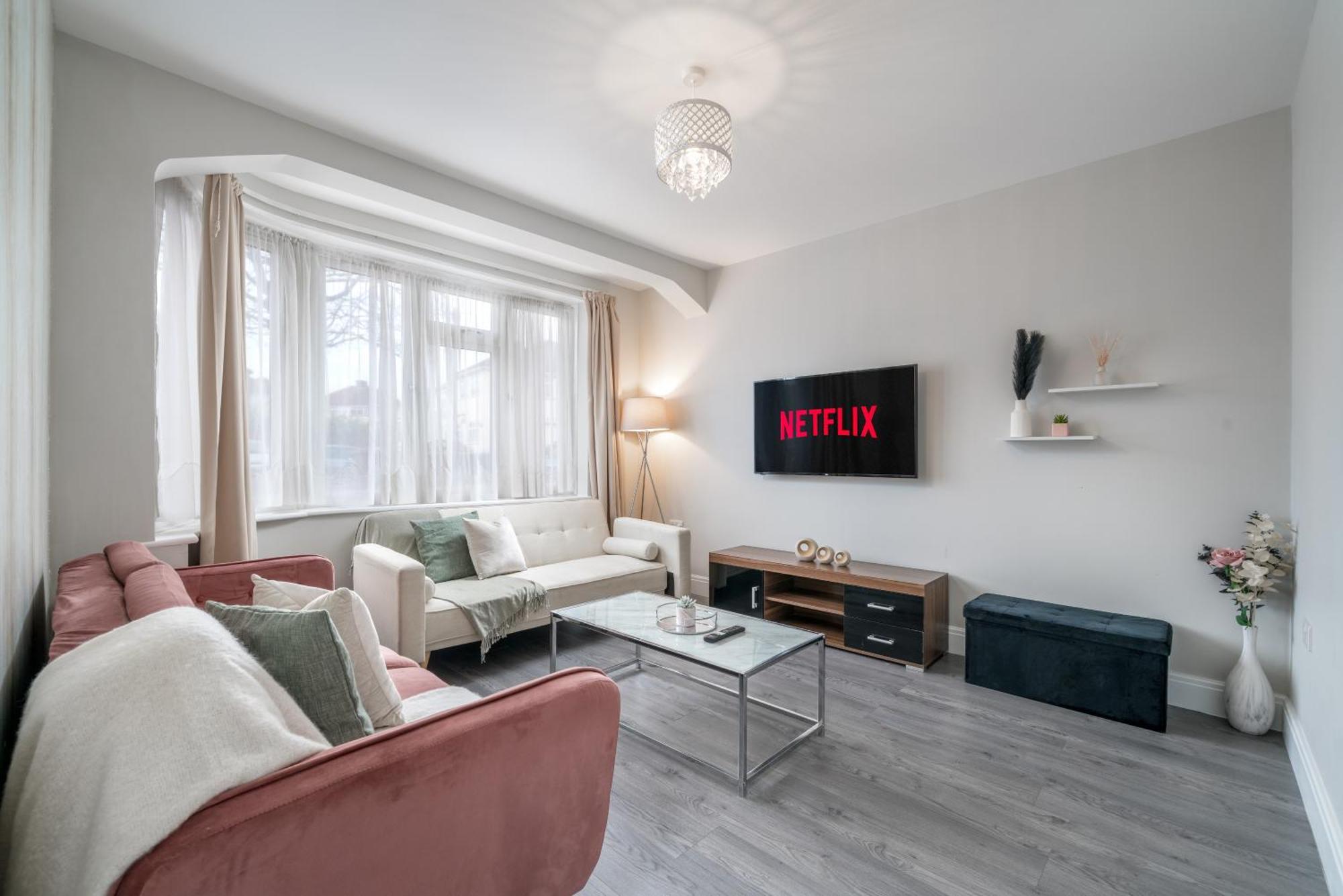 Апартаменты Lux 3Bed Near Wembley With Parking By Oceana Group - Sleeps 8 Харроу Экстерьер фото